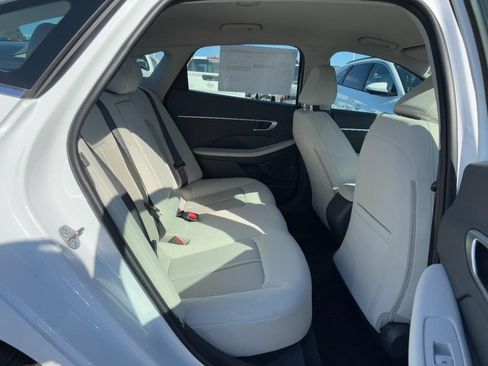 Used 2026 Hyundai Sonata SEL FWD image 5