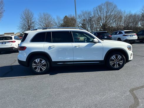 Certified 2025 Mercedes-Benz GLB 250 image 8