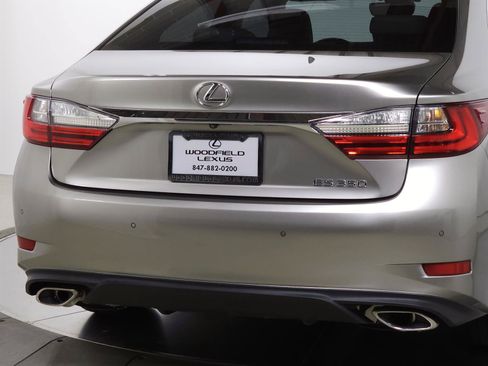 Used 2017 Lexus ES 350 w/ Luxury Package FWD image 9
