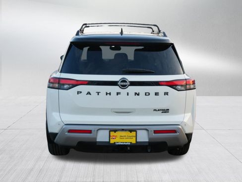 Used 2023 Nissan Pathfinder Platinum image 6