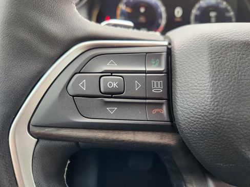 New 2026 Jeep Grand Cherokee Altitude AWD/4WD image 14