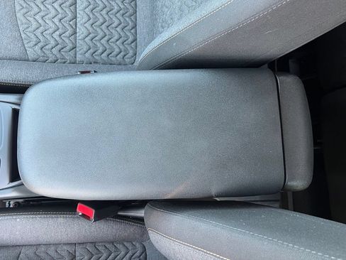 Used 2023 Chevrolet Equinox LT w/ LPO, Floor Liner Package AWD/4WD image 30