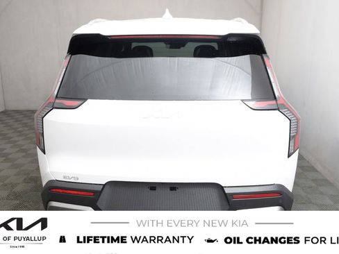 New 2026 Kia EV9 Wind image 6