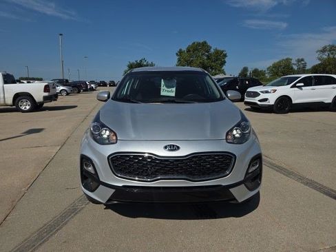 Used 2020 Kia Sportage LX AWD/4WD image 2