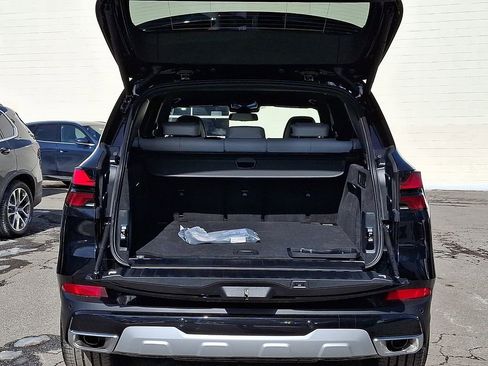 Used 2026 BMW X5 xDrive40i w/ Climate Comfort Package image 29