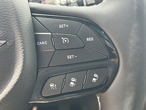 New 2025 Jeep Compass Sport image 20