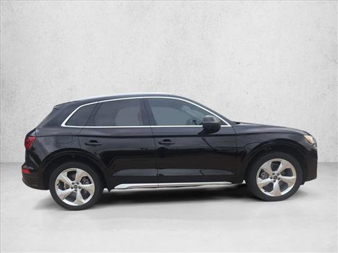 Used 2021 Audi Q5 2.0T Premium Plus w/ Premium Plus Package AWD/4WD image 4