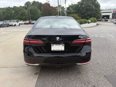 Used 2025 BMW 530i RWD image 7