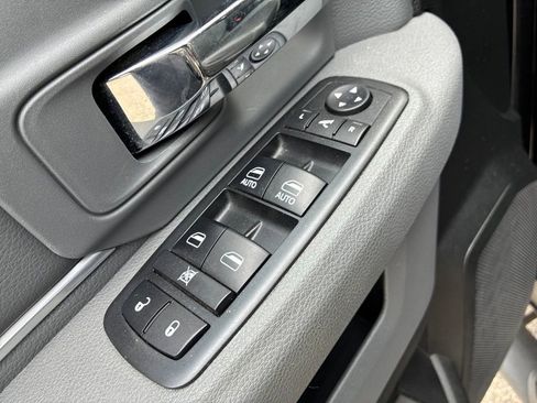 Used 2018 RAM 1500 Big Horn AWD/4WD image 13