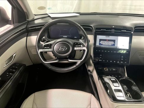 Used 2024 Hyundai Tucson Limited image 17