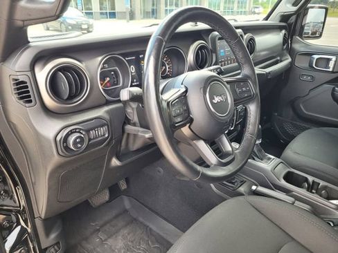 Used 2021 Jeep Gladiator Mojave AWD/4WD image 24