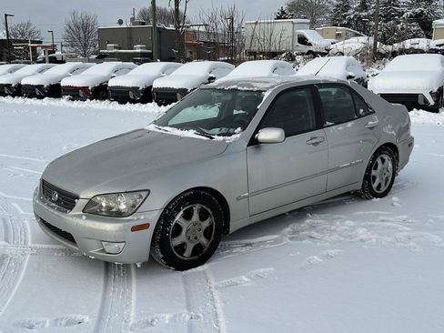 Used 2001 Lexus IS 300 image 4