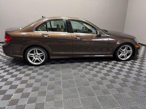 Used 2013 Mercedes-Benz C 300 4MATIC Sedan image 7