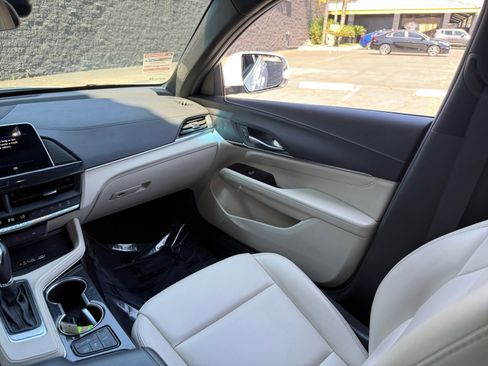 Used 2024 Cadillac CT4 Luxury RWD image 19