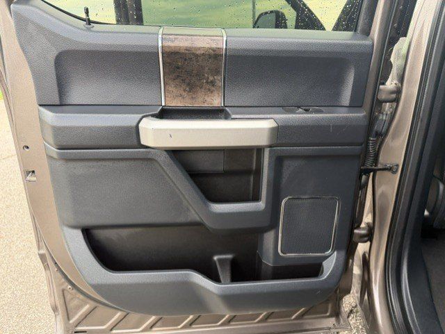 Used 2022 Ford F350 Lariat w/ Lariat Ultimate Package AWD/4WD image 28