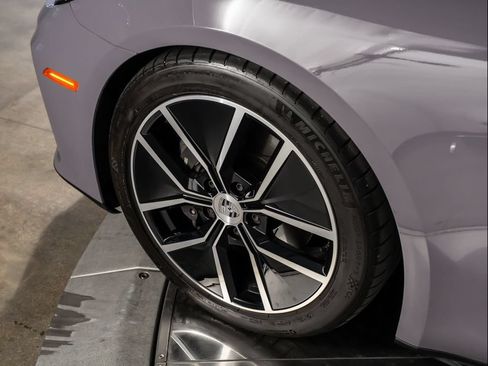 Used 2024 Porsche Panamera RWD image 15