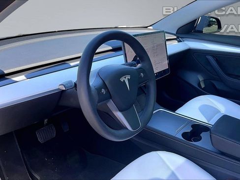 Used 2022 Tesla Model 3 Long Range AWD/4WD image 14