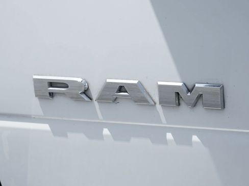 Used 2022 RAM 5500 SLT w/ Quick Order Package 27G SLT RWD image 48