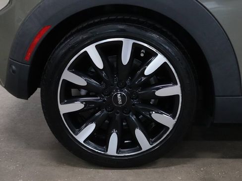 Used 2019 MINI Cooper S image 31