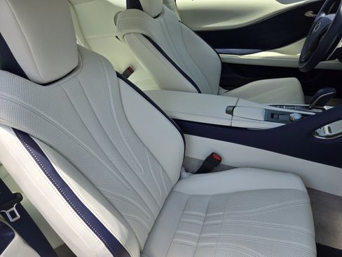 Used 2024 Lexus LC 500 Coupe RWD image 10