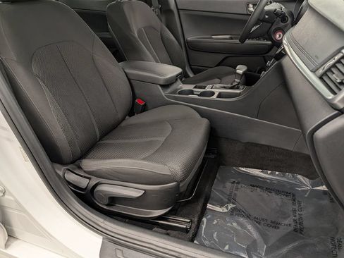 Used 2019 Kia Optima LX FWD image 31