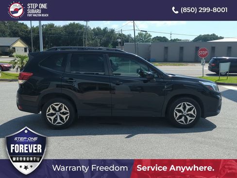 Used 2021 Subaru Forester Premium w/ Popular Package #1 AWD/4WD image 8