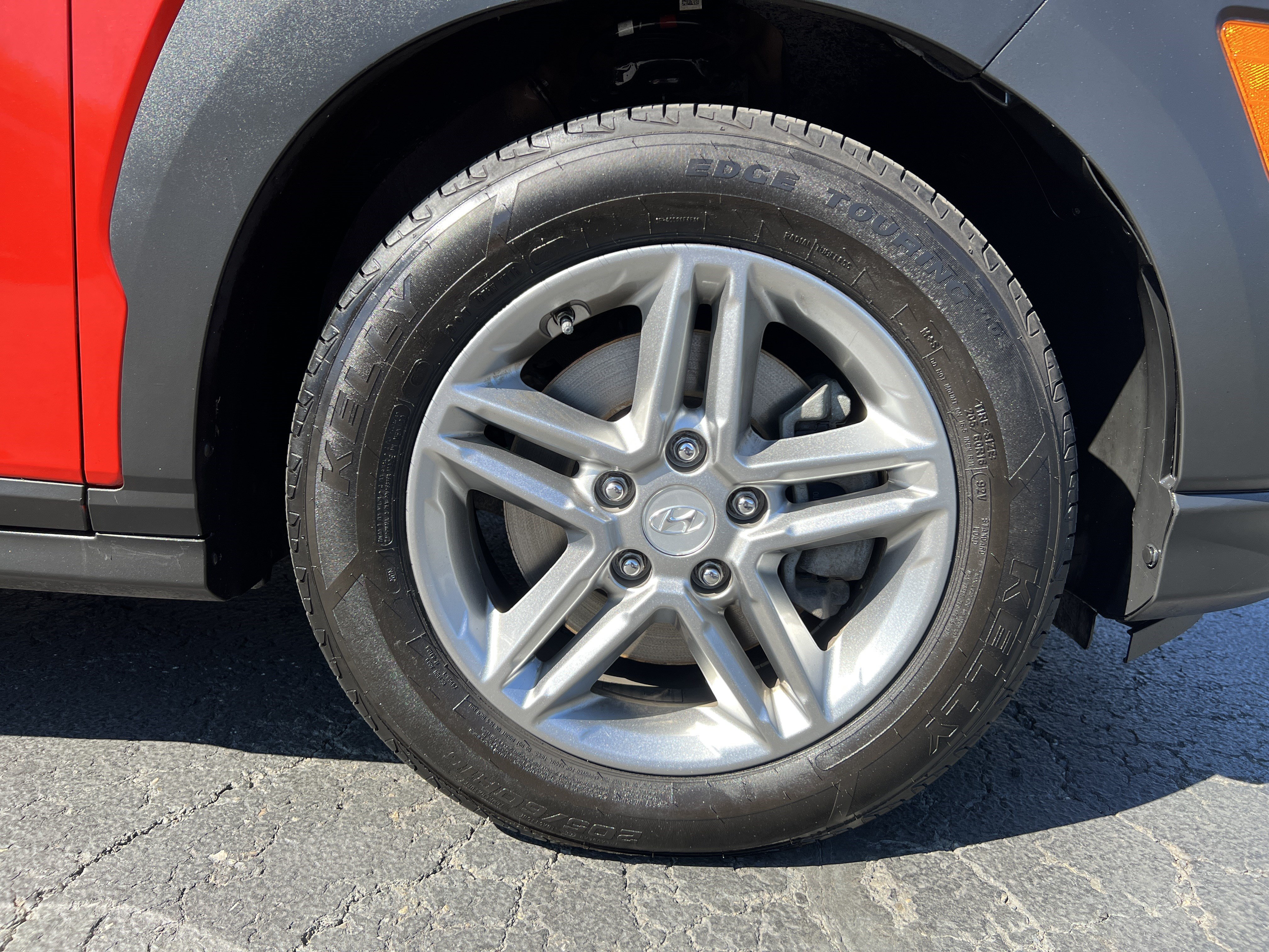 Used 2020 Hyundai Kona SE AWD/4WD image 10