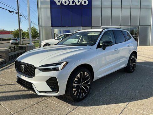New 2026 Volvo XC60 B5 Ultra w/ Climate Package AWD/4WD image 2