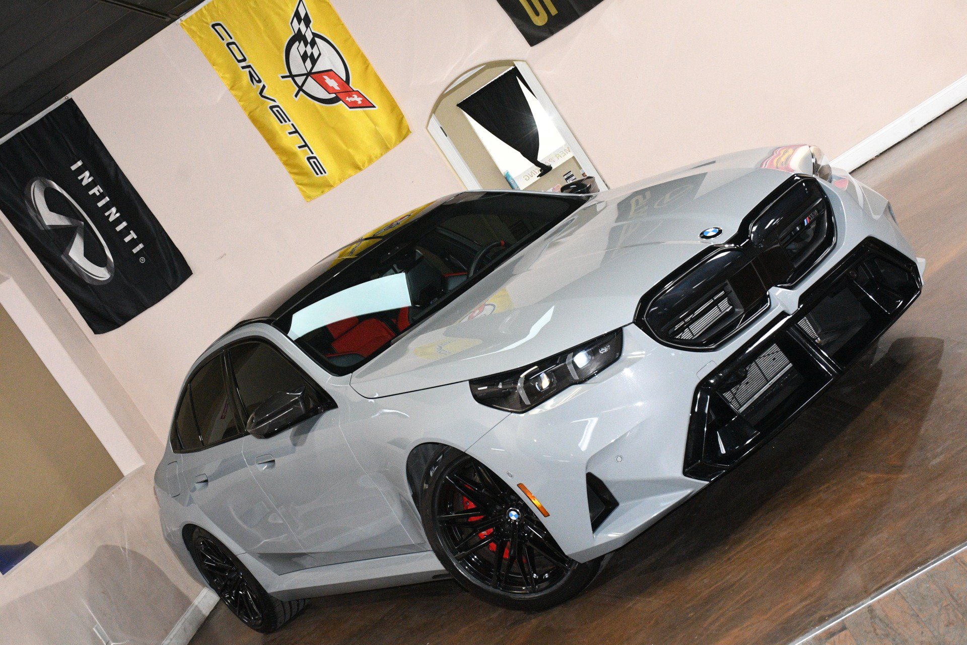 Used 2025 BMW M5 w/ Carbon Package AWD/4WD image 77