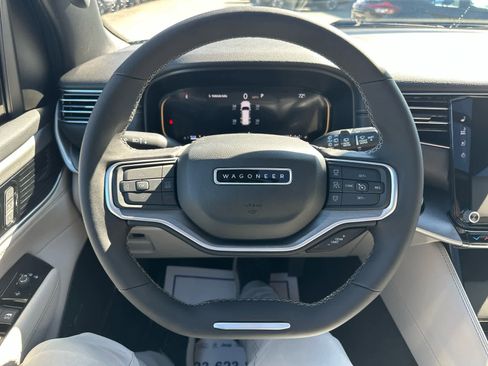 New 2025 Jeep Wagoneer Series II image 19