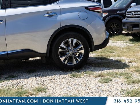 Used 2018 Nissan Murano SV FWD image 32
