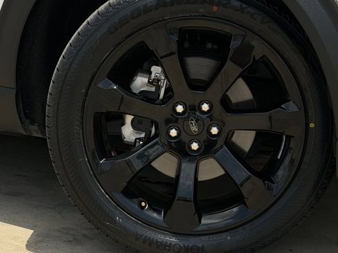 Certified 2023 Ford Explorer ST-Line w/ Class IV Trailer Tow Package RWD image 11
