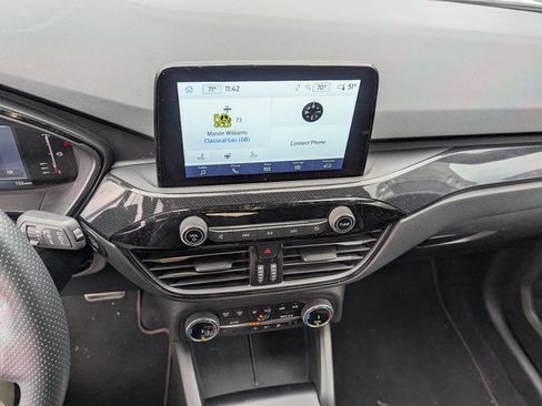 Used 2023 Ford Escape ST-Line image 14