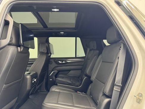Used 2021 GMC Yukon Denali w/ Denali Premium Package AWD/4WD image 21