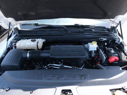 Used 2022 RAM 1500 Big Horn AWD/4WD image 14