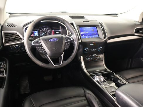Used 2020 Ford Edge SEL w/ Convenience Package FWD image 2