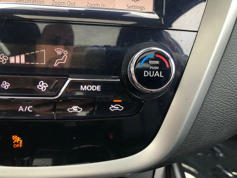 Used 2024 Nissan Murano SL image 20