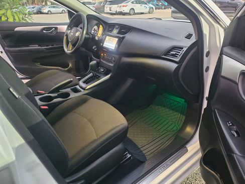 Used 2019 Nissan Sentra S w/ Electronics Package FWD image 4