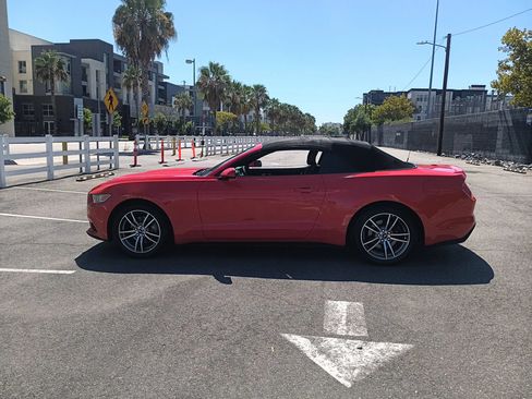Used 2016 Ford Mustang Premium RWD image 5