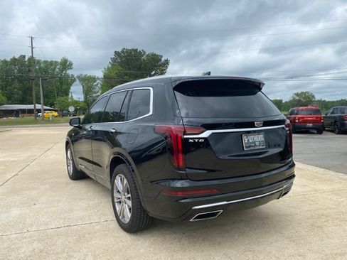 Used 2023 Cadillac XT6 Premium Luxury FWD image 8