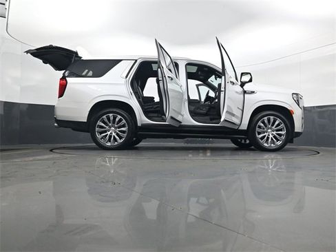 Certified 2022 GMC Yukon Denali image 34