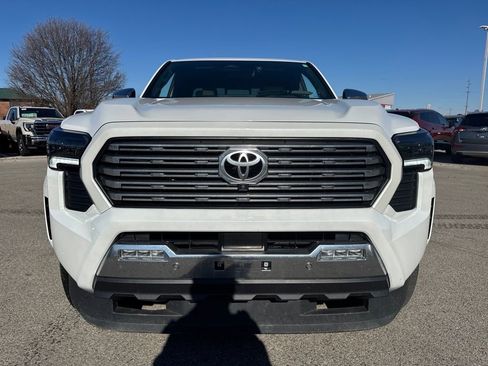 Used 2024 Toyota Tacoma Limited image 9