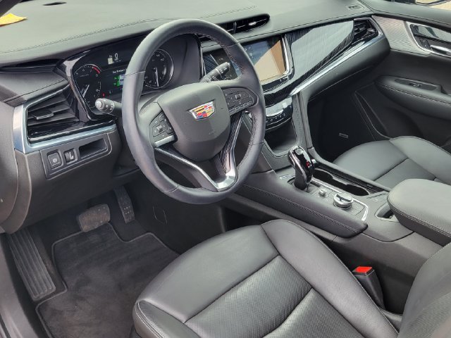 Used 2025 Cadillac XT6 Premium Luxury AWD/4WD image 7