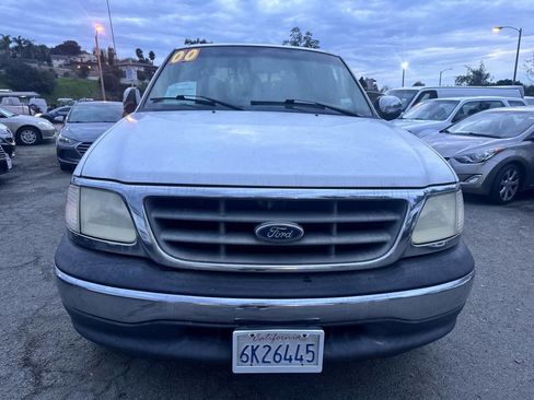 Used 2000 Ford F150 XLT image 4