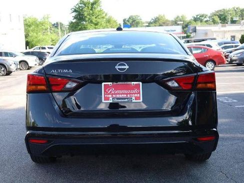 Certified 2025 Nissan Altima 2.5 SV FWD image 6
