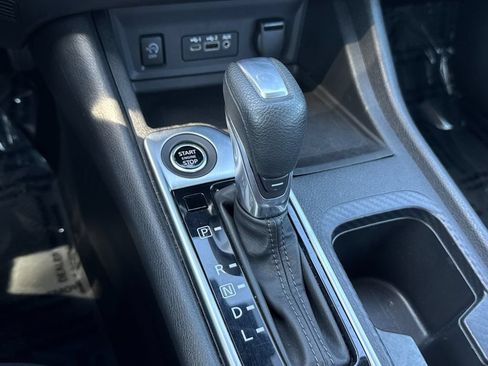 Used 2024 Nissan Sentra SV FWD image 20