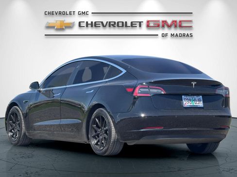 Used 2019 Tesla Model 3 Standard Range Plus RWD image 5