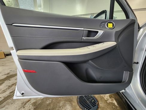 New 2026 Hyundai Sonata Limited image 22