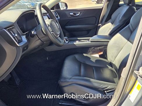 Used 2024 Volvo S60 B5 Core FWD image 5