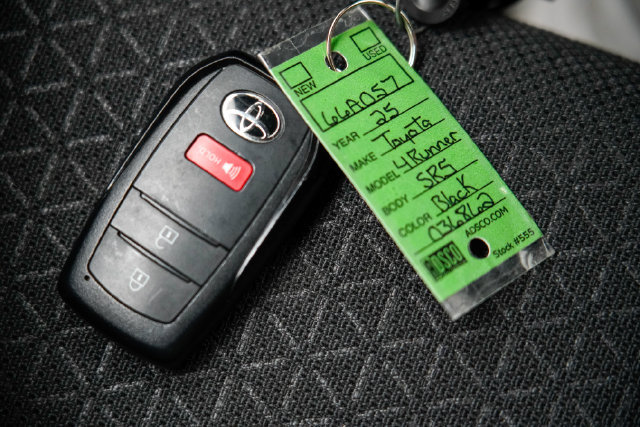 Used 2025 Toyota 4Runner SR5 AWD/4WD image 6